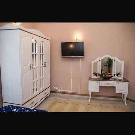 אראד Zara Central Apartments מראה חיצוני תמונה